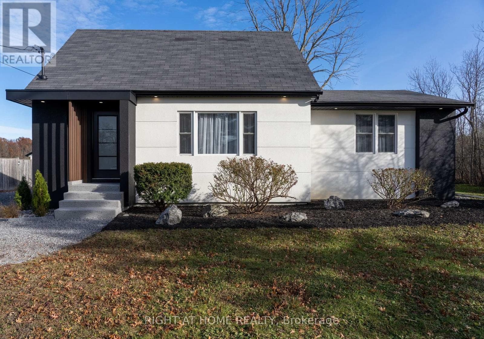 1234 SPEARS ROAD — Fort Erie (Crescent Park), Ontario - Main photo