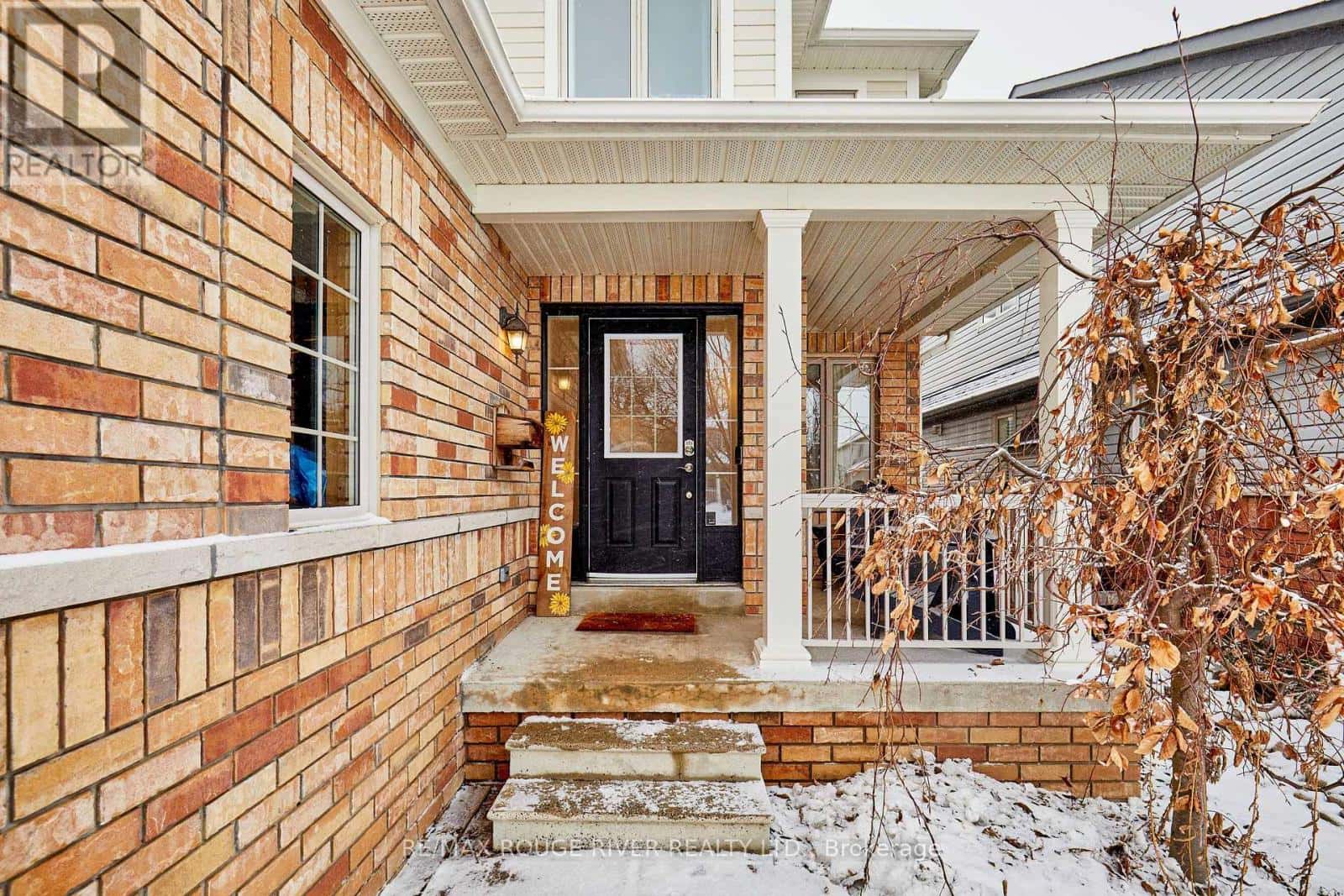 78 COOK STREET — Kawartha Lakes (Lindsay), Ontario - Photo 2 of 47