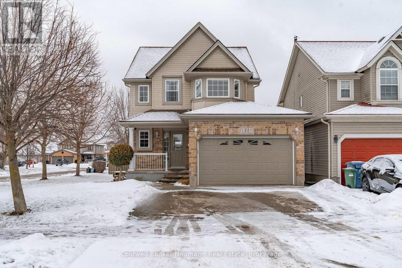 11 FULLER DRIVE — Guelph (Grange Road), Ontario - Main photo