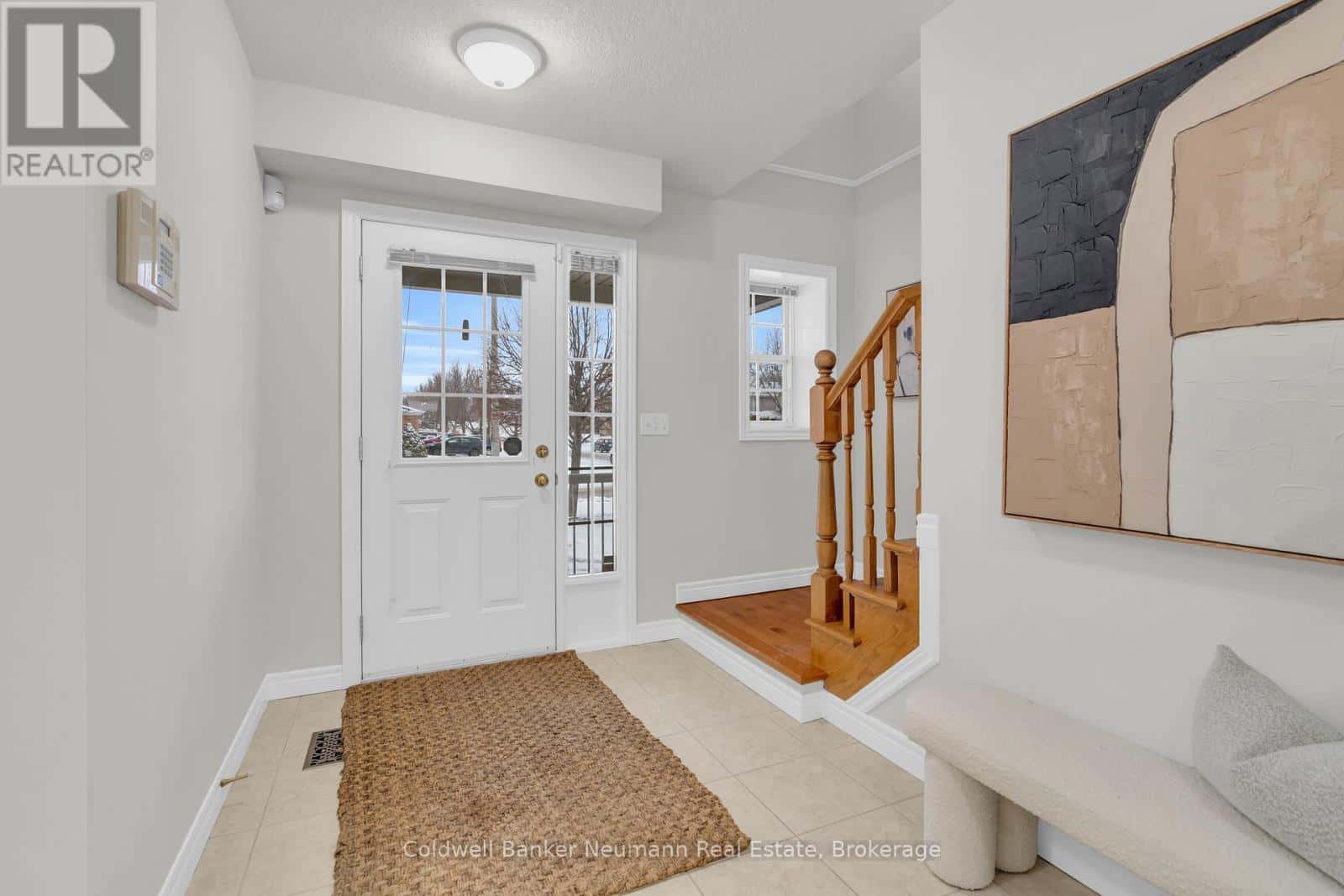 11 FULLER DRIVE — Guelph (Grange Road), Ontario - Photo 5 of 50