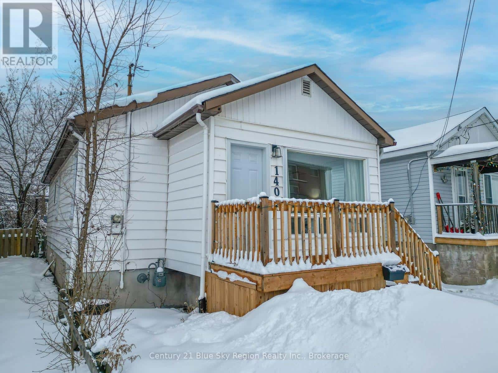 140 GREENWOOD AVENUE — North Bay (West End), Ontario - Photo 2 of 32