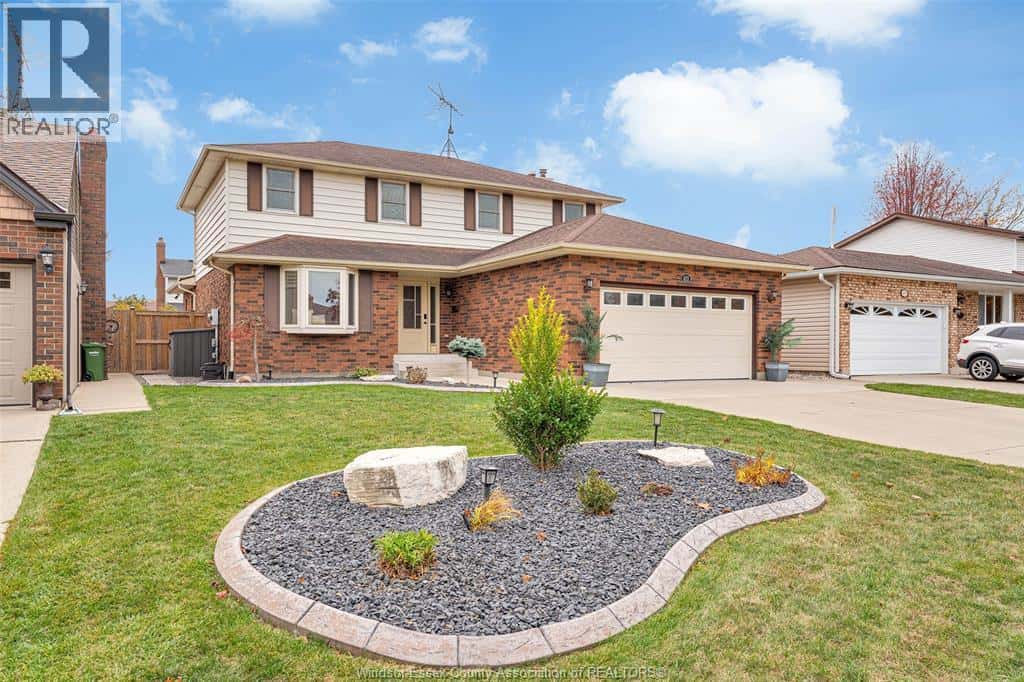 673 Gauthier — Tecumseh, Ontario - Photo 2 of 45