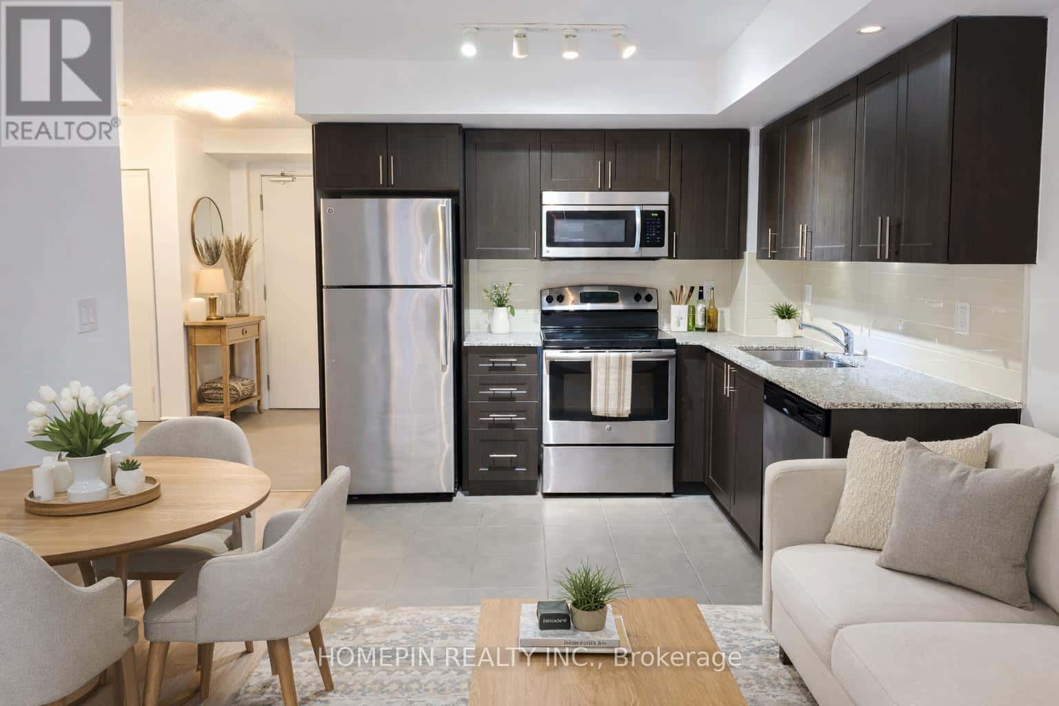 523 - 830 LAWRENCE AVENUE W — Toronto (Yorkdale-Glen Park), Ontario - Photo 4 of 13