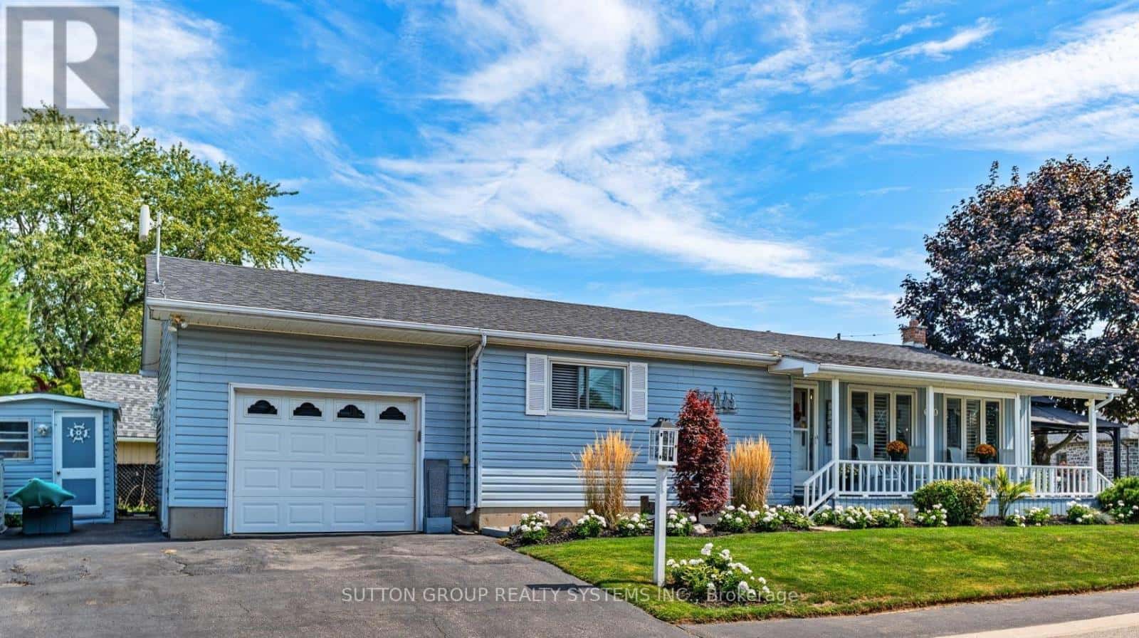 2031 ERIE STREET — Norfolk (Port Dover), Ontario - Photo 3 of 39