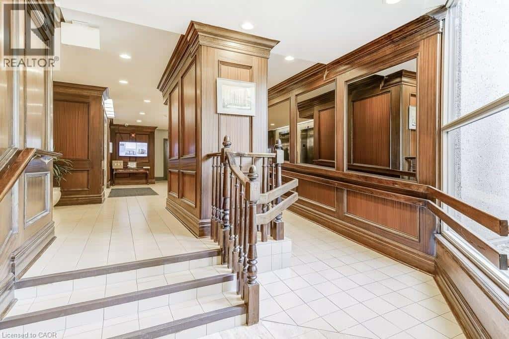 1201 NORTH SHORE Boulevard E Unit# 706 — Burlington, Ontario - Photo 4 of 49