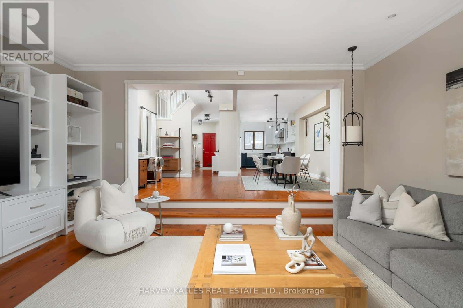 341 KEEWATIN AVENUE — Toronto (Mount Pleasant East), Ontario - Photo 5 of 47