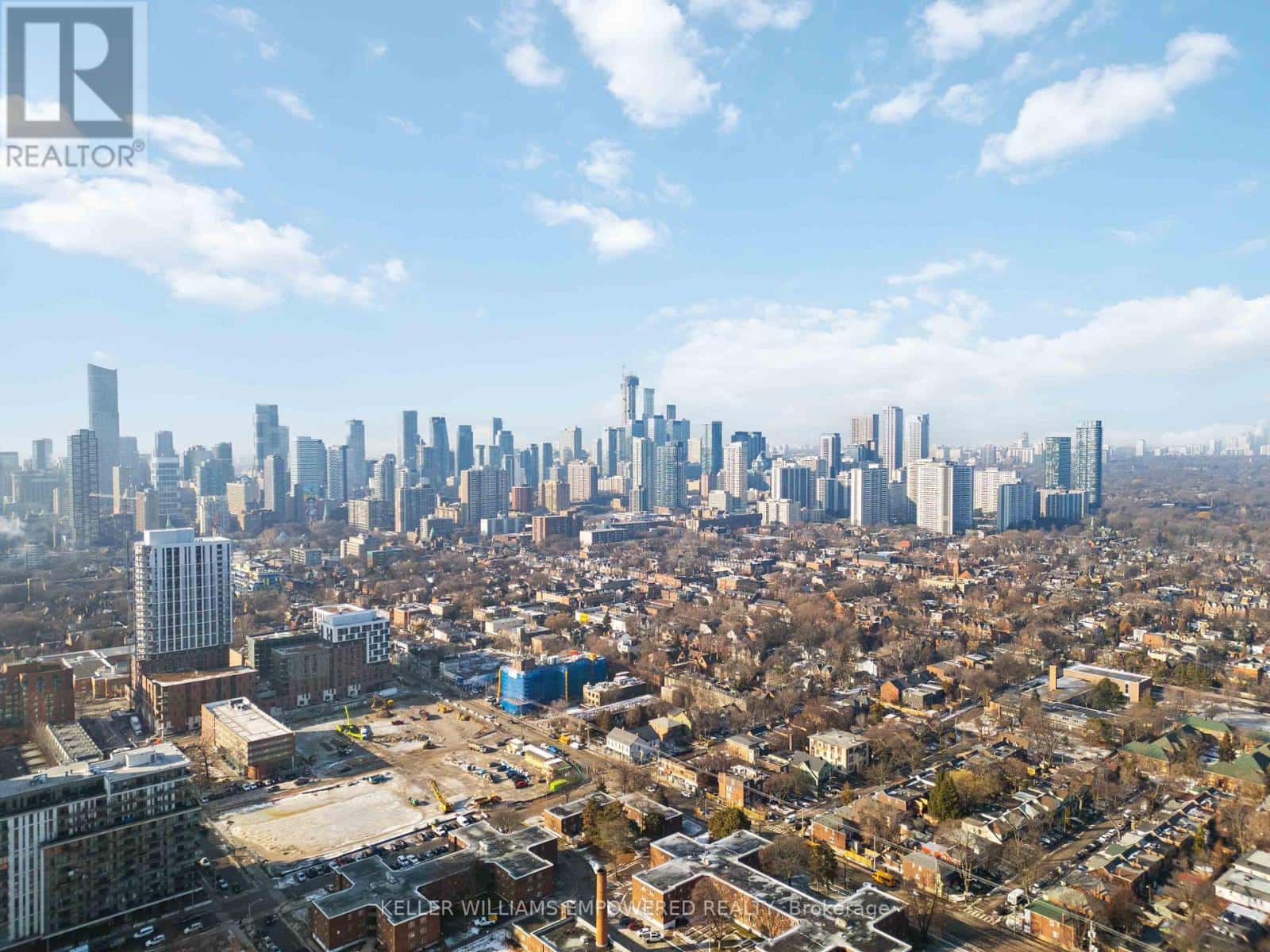 1005 - 170 SUMACH STREET — Toronto (Regent Park), Ontario - Photo 2 of 29