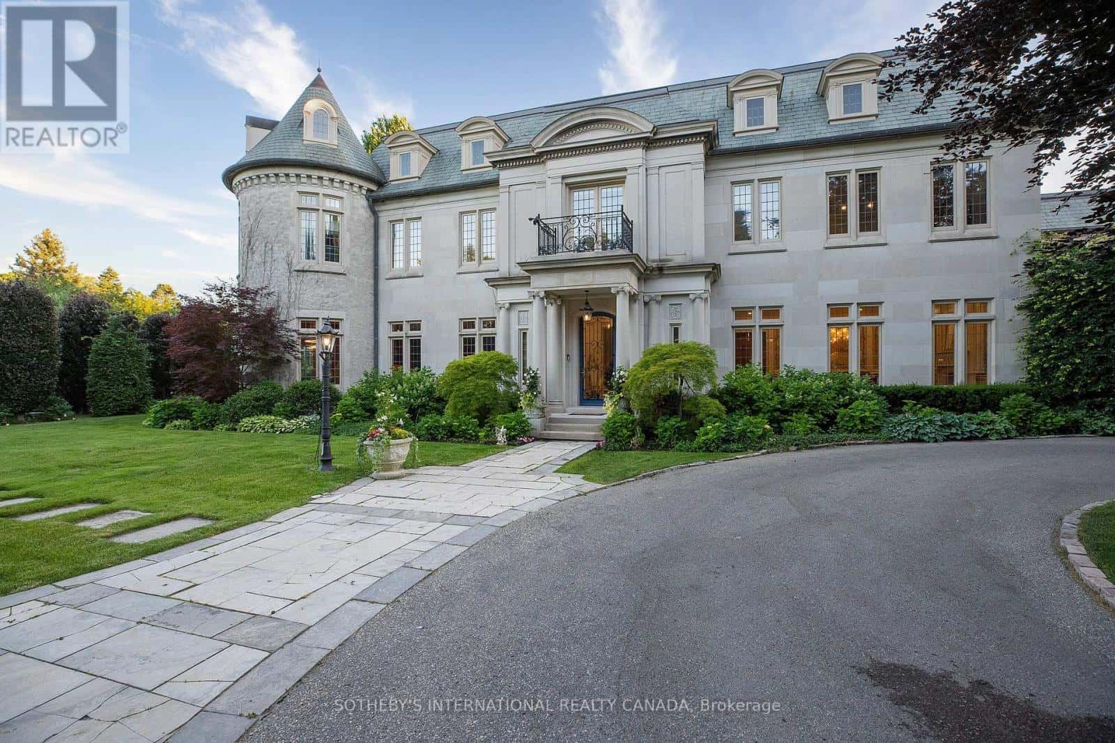 45 BAYVIEW RIDGE — Toronto (Bridle Path-Sunnybrook-York Mills), Ontario - Photo 2 of 41