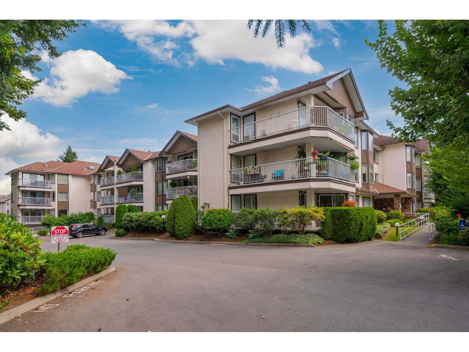 107 33375 MAYFAIR AVENUE — Abbotsford, British Columbia - Photo 2 of 38