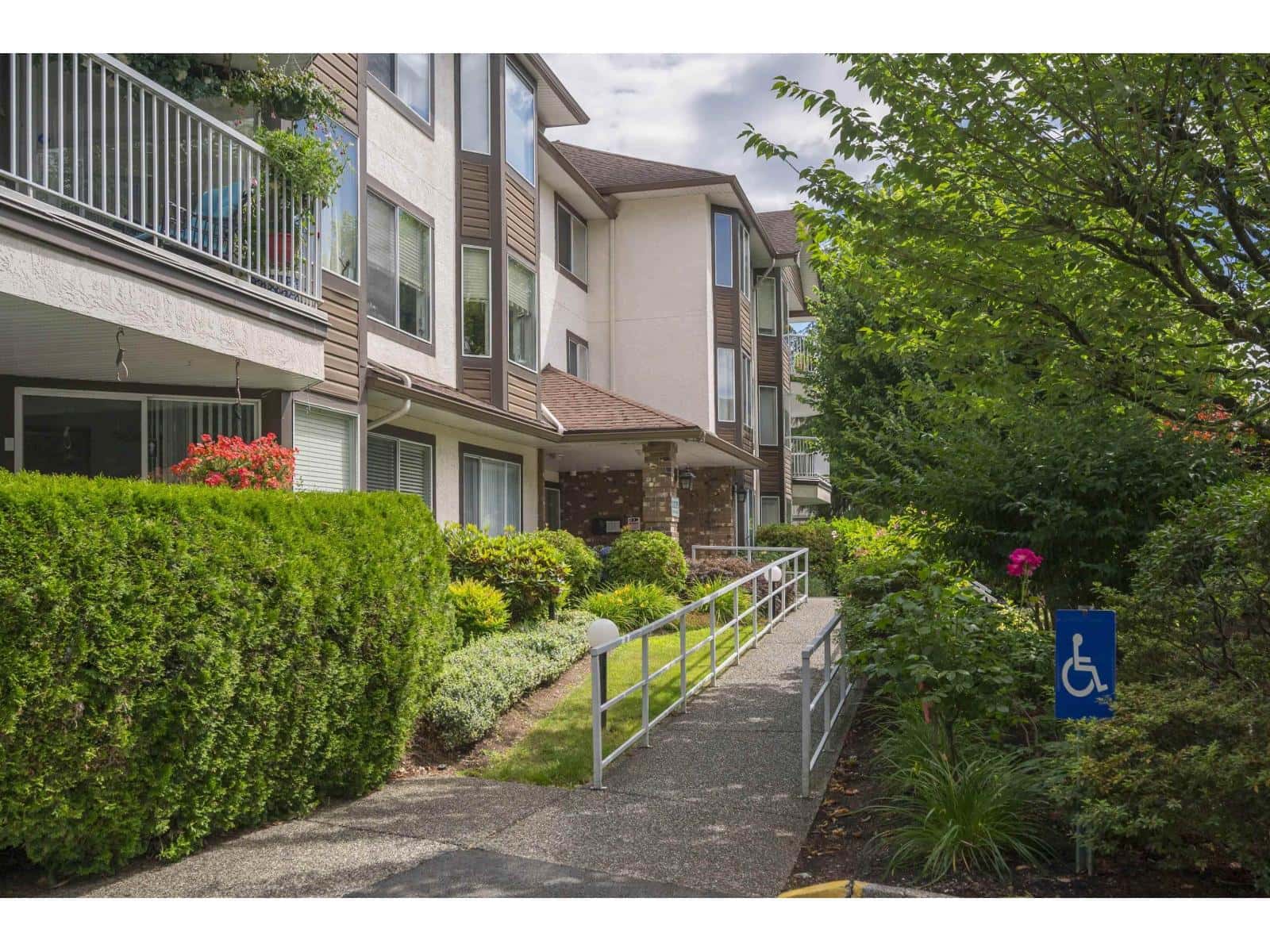 107 33375 MAYFAIR AVENUE — Abbotsford, British Columbia - Photo 5 of 38