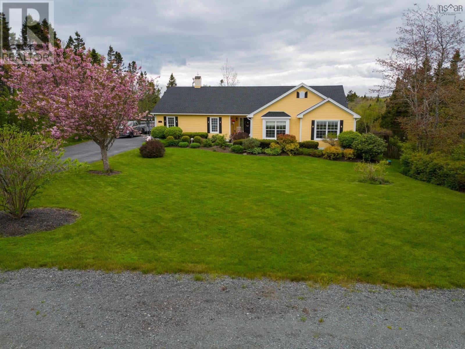 51 Astour Drive — Eastern Passage, Nova Scotia - Photo 2 of 50