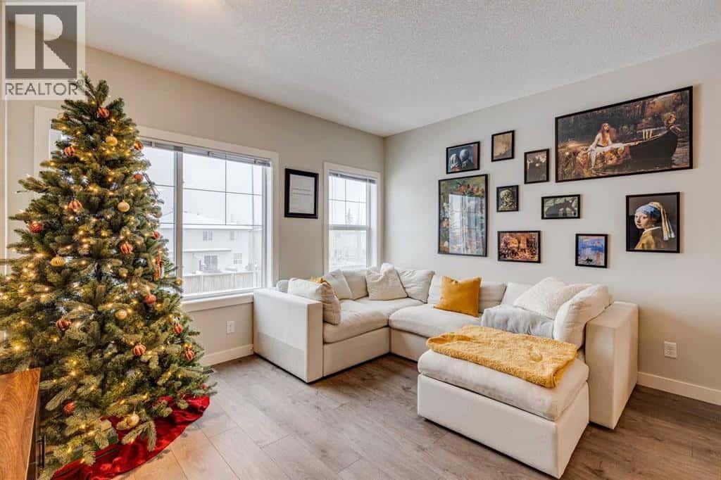 2103 Jumping Pound Common — Cochrane, Alberta - Photo 4 of 26