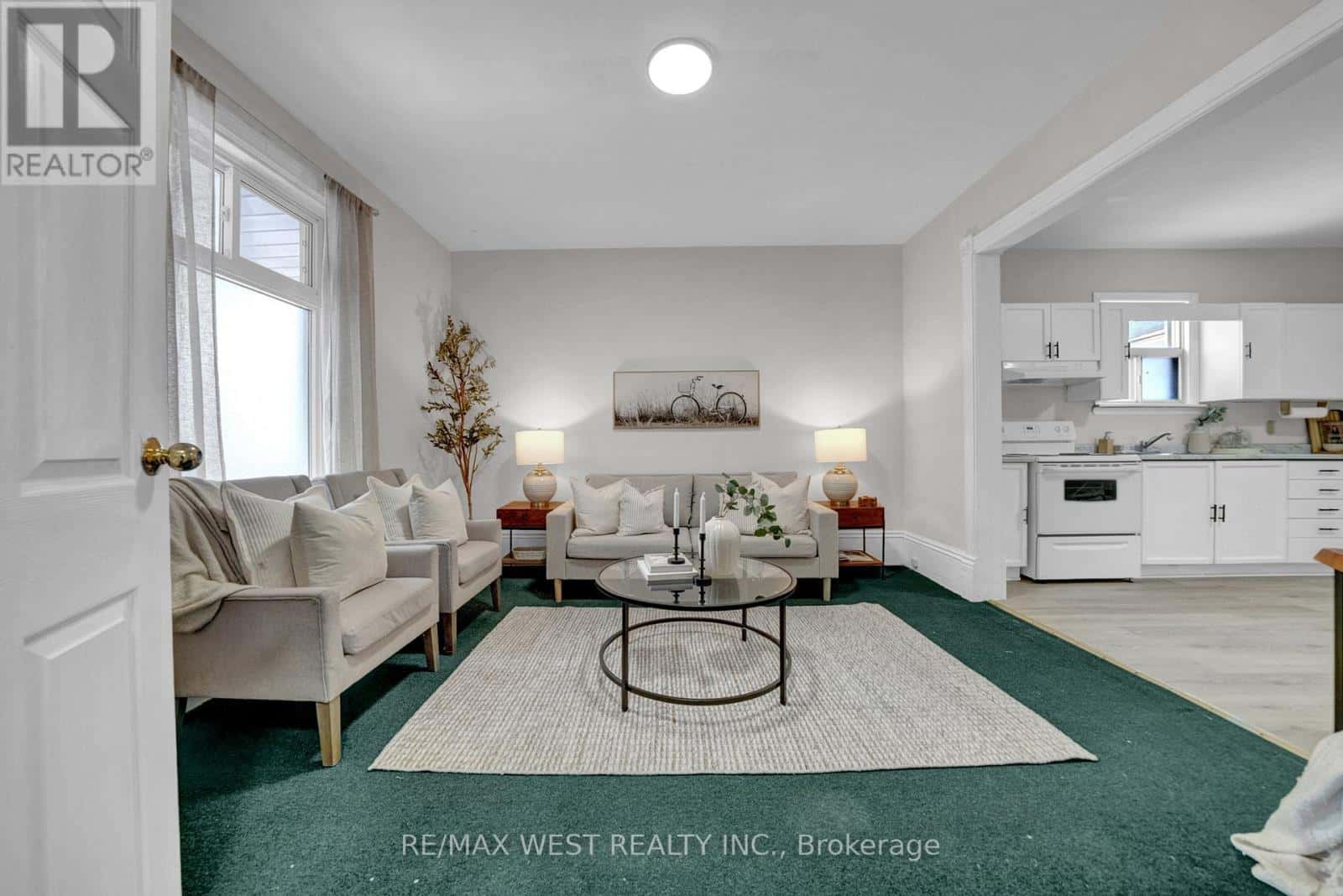 164 ALBERT STREET — Oshawa (Central), Ontario - Photo 5 of 36