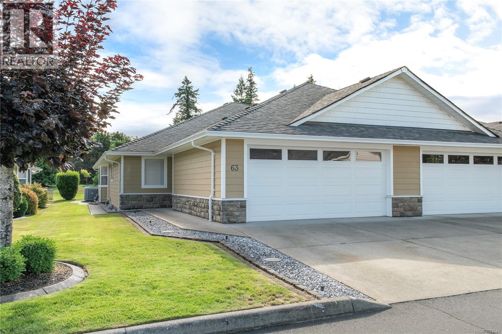 63 2006 Sierra Dr — Campbell River, British Columbia - Main photo