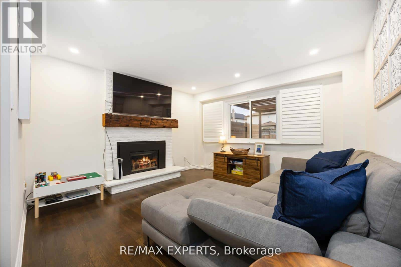 93 STIVER DRIVE — Newmarket (Bristol-London), Ontario - Photo 3 of 29