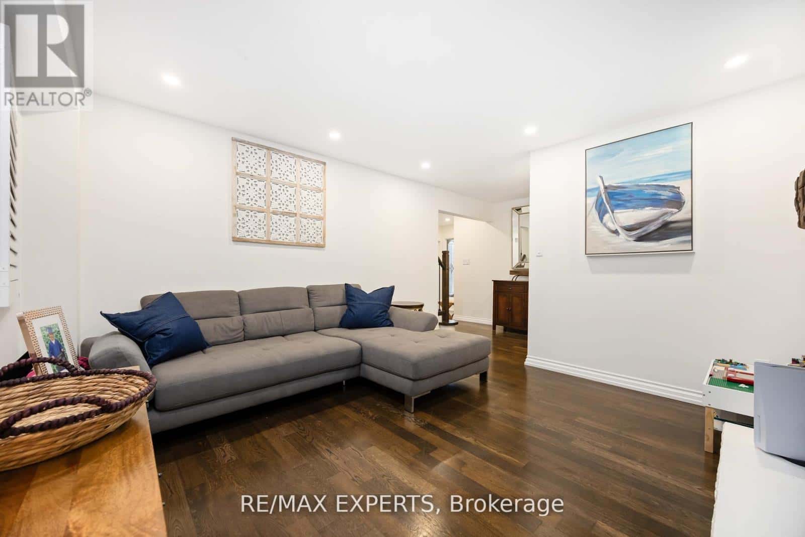 93 STIVER DRIVE — Newmarket (Bristol-London), Ontario - Photo 4 of 29