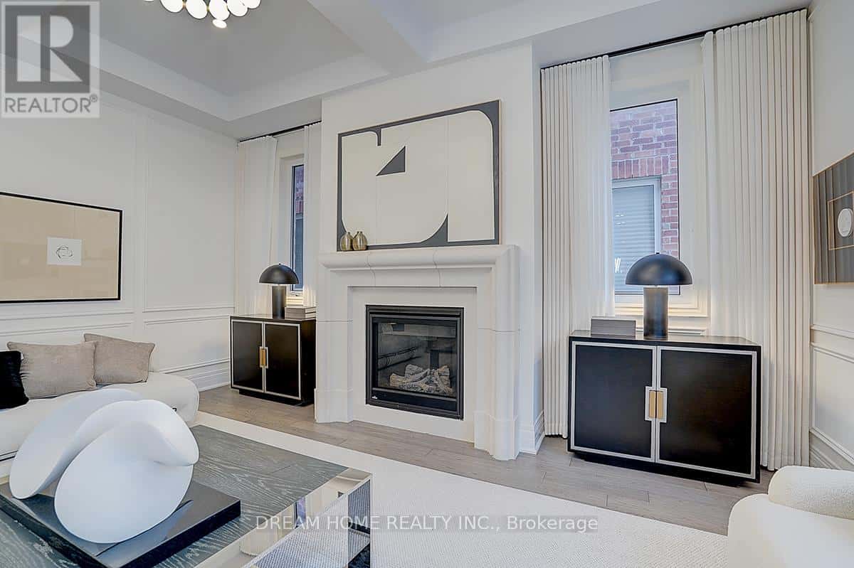 40 RED GIANT STREET — Richmond Hill (Observatory), Ontario - Photo 4 of 49