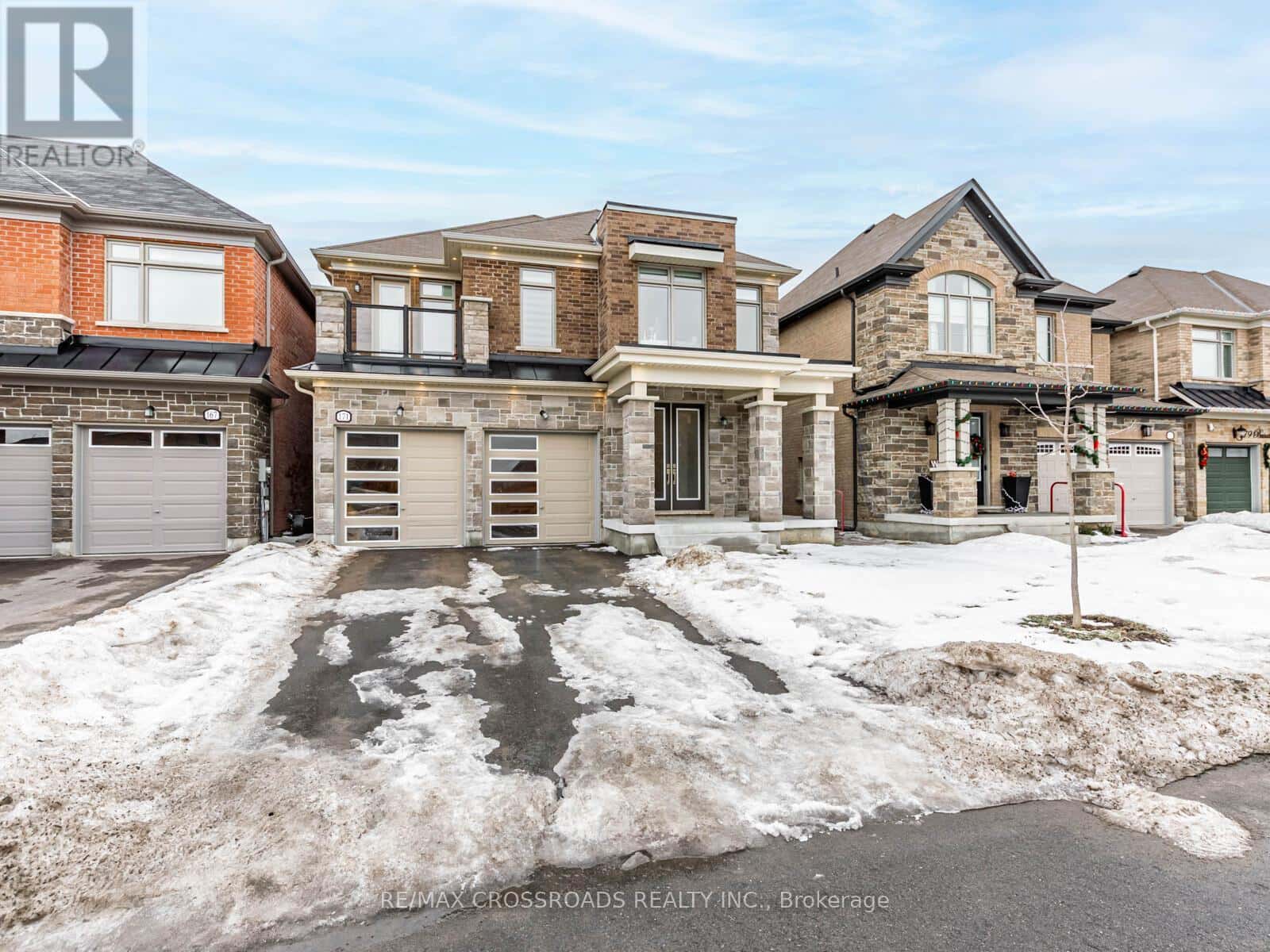 171 BUSATO DRIVE — Whitchurch-Stouffville (Stouffville), Ontario - Photo 2 of 46