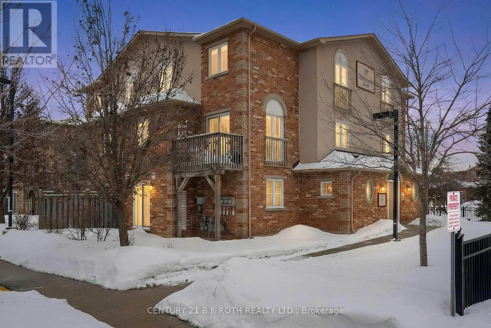 4 - 19 CHELTENHAM ROAD — Barrie (Georgian Drive), Ontario - Main photo