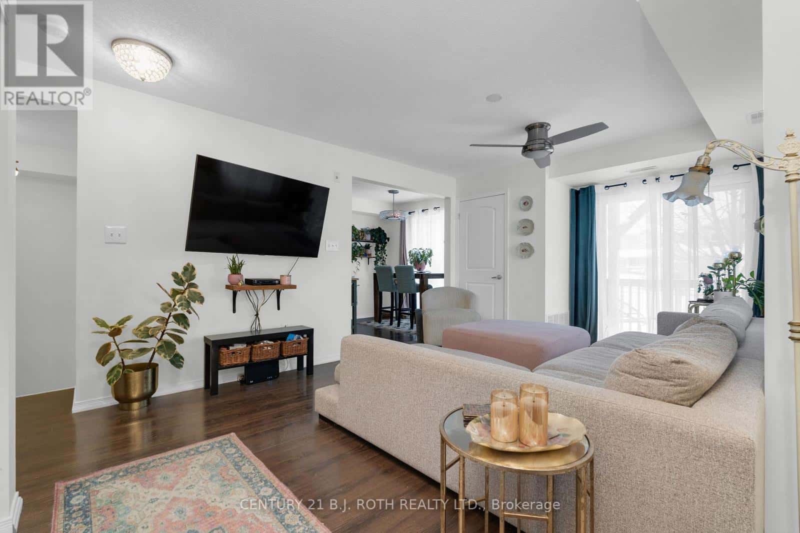 4 - 19 CHELTENHAM ROAD — Barrie (Georgian Drive), Ontario - Photo 4 of 19