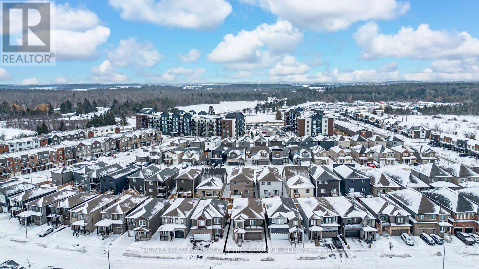 42 ALASKAN HEIGHTS — Barrie, Ontario - Photo 2 of 16