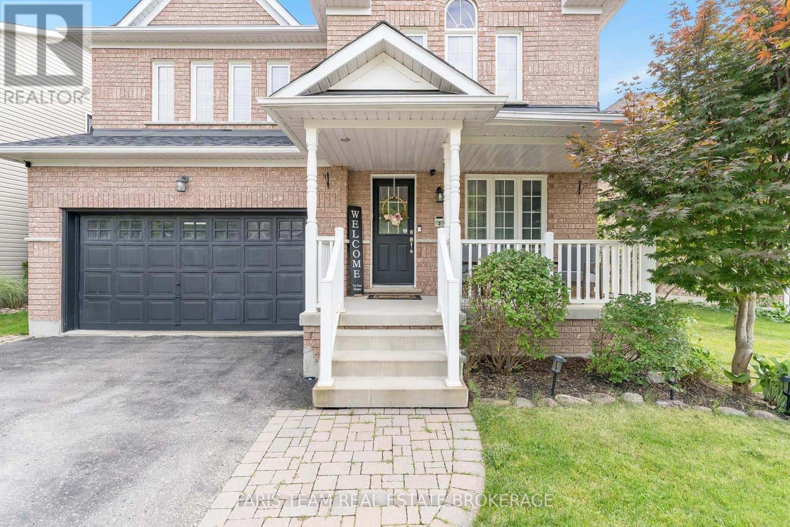 3 SAXON ROAD — Barrie (Innis-Shore), Ontario - Photo 4 of 32