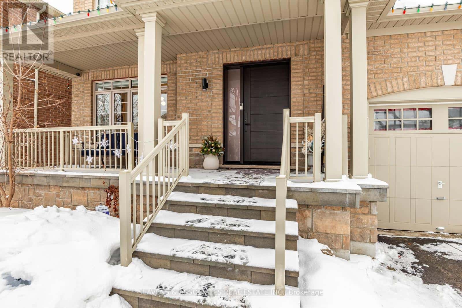 26 MARKS ROAD — Springwater (Centre Vespra), Ontario - Photo 2 of 48