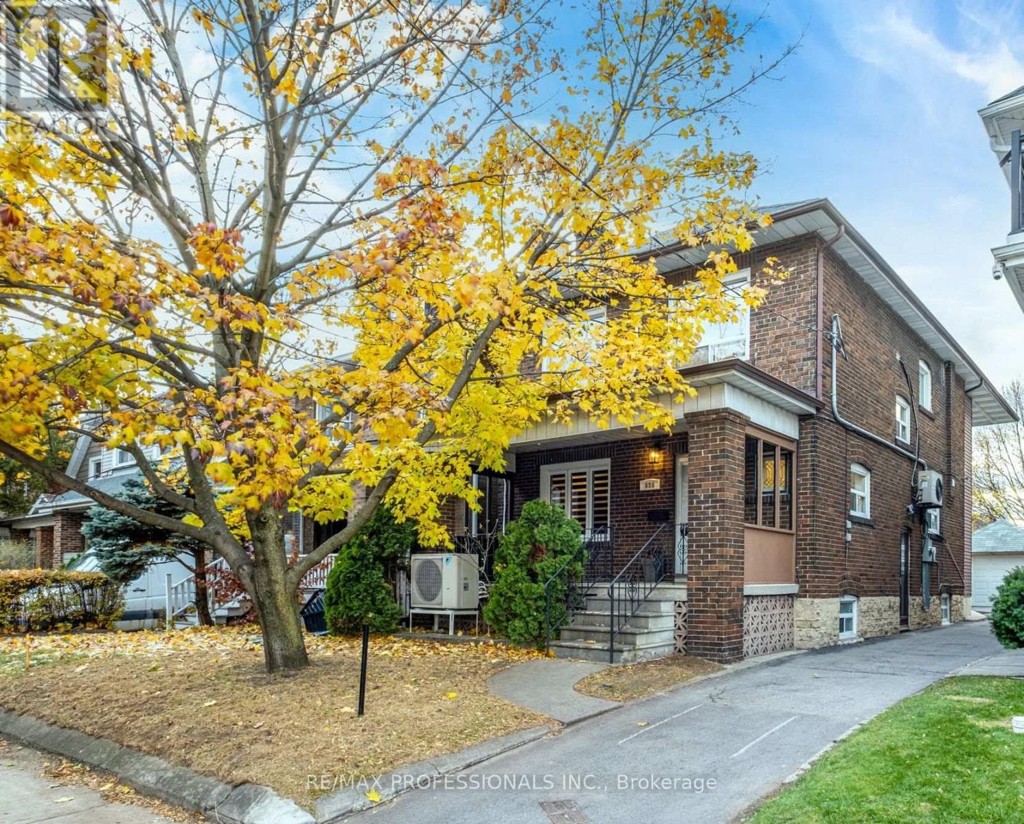 636 RUNNYMEDE ROAD — Toronto (Runnymede-Bloor West Village), Ontario - Main photo
