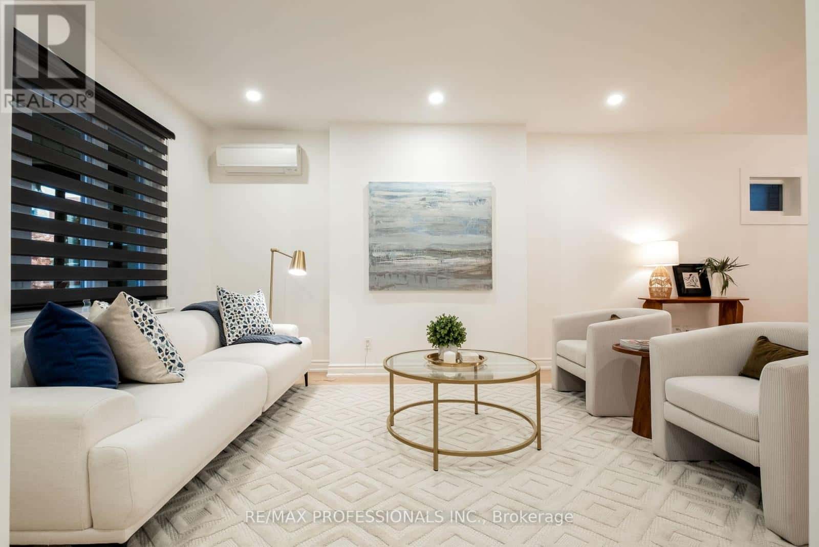 636 RUNNYMEDE ROAD — Toronto (Runnymede-Bloor West Village), Ontario - Photo 4 of 47