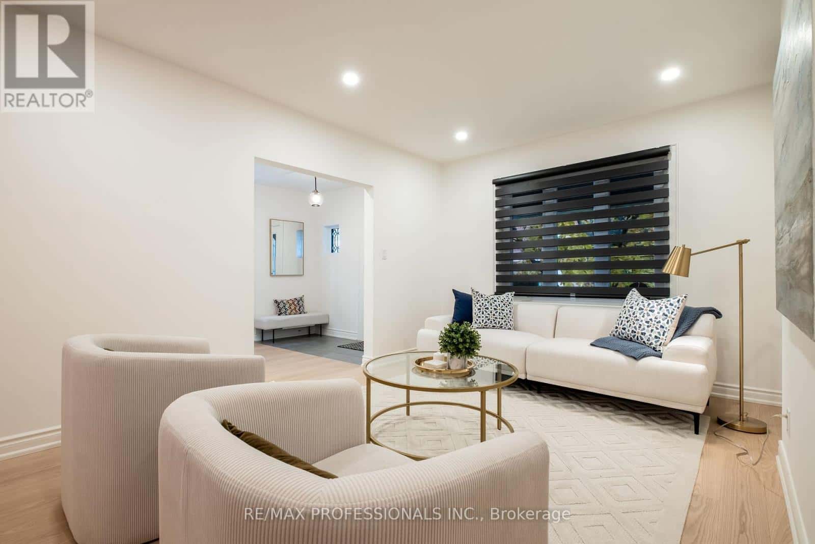 636 RUNNYMEDE ROAD — Toronto (Runnymede-Bloor West Village), Ontario - Photo 5 of 47