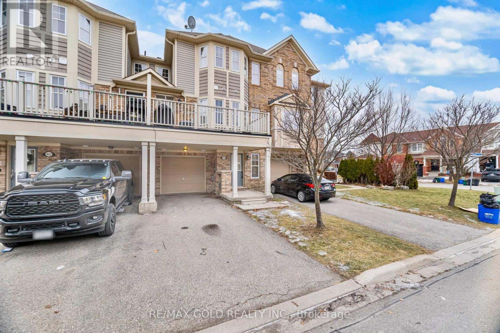 920 SPRAGUE PLACE — Milton (CO Coates), Ontario - Photo 2 of 40