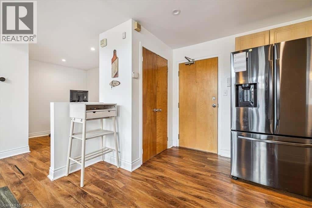 73 GARFIELD Avenue S Unit# 1B — Hamilton, Ontario - Photo 4 of 31