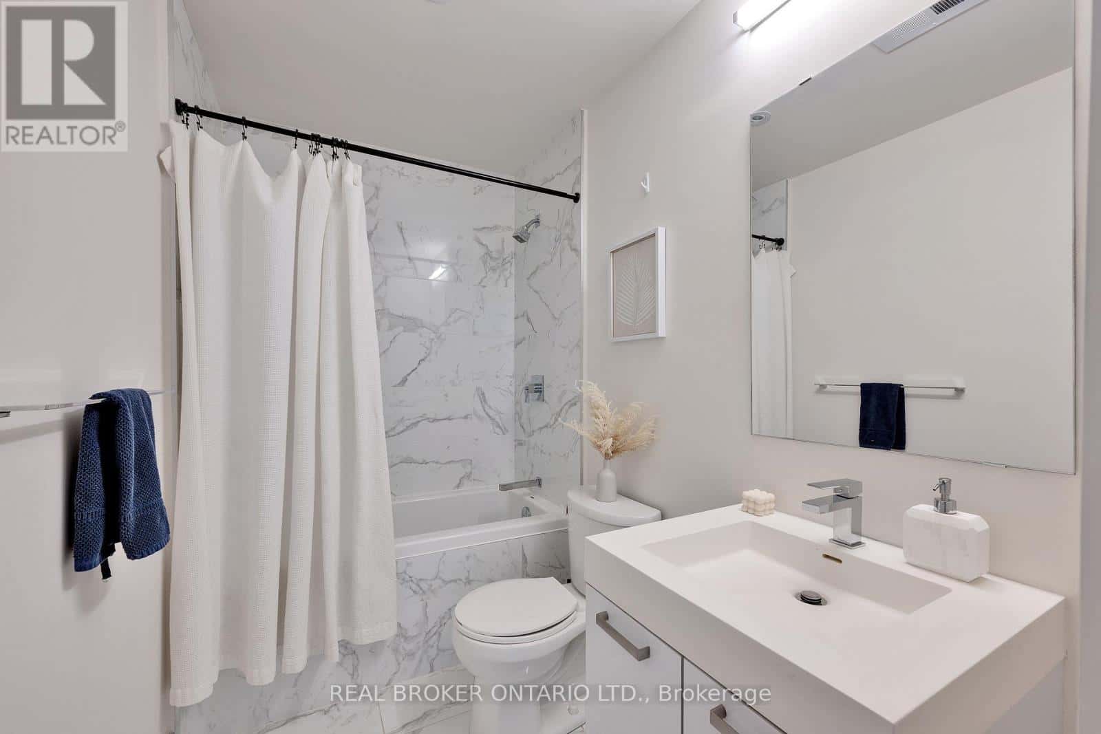 703 - 203 CATHERINE STREET — Ottawa, Ontario - Photo 4 of 36