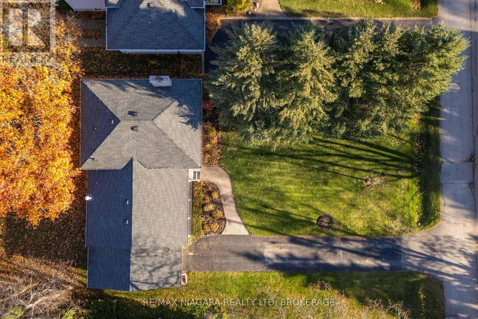 315 BUTLER STREET — Niagara-on-the-Lake (Town), Ontario - Photo 3 of 28