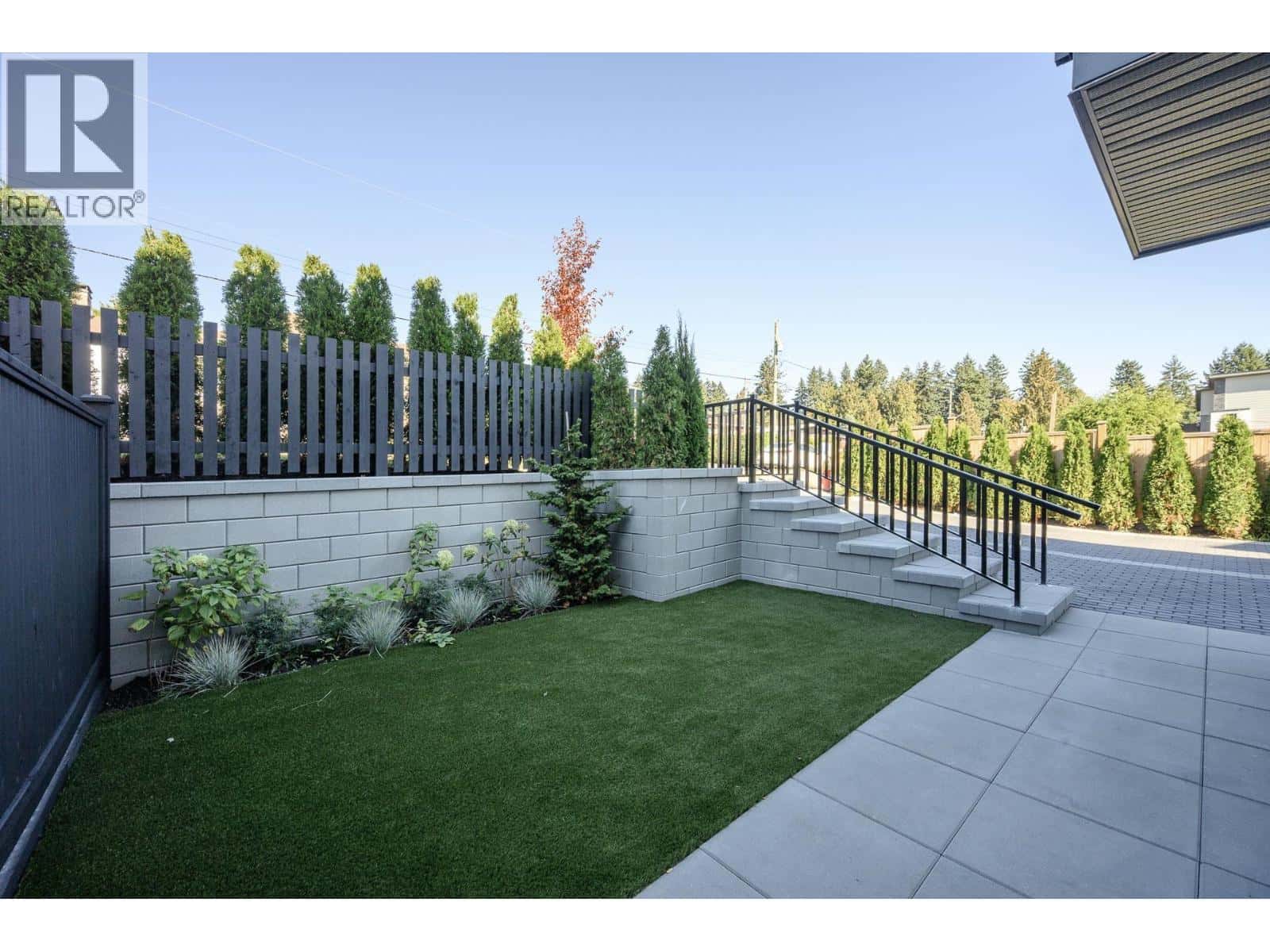 102 1132 MADORE AVENUE — Coquitlam, British Columbia - Photo 2 of 27