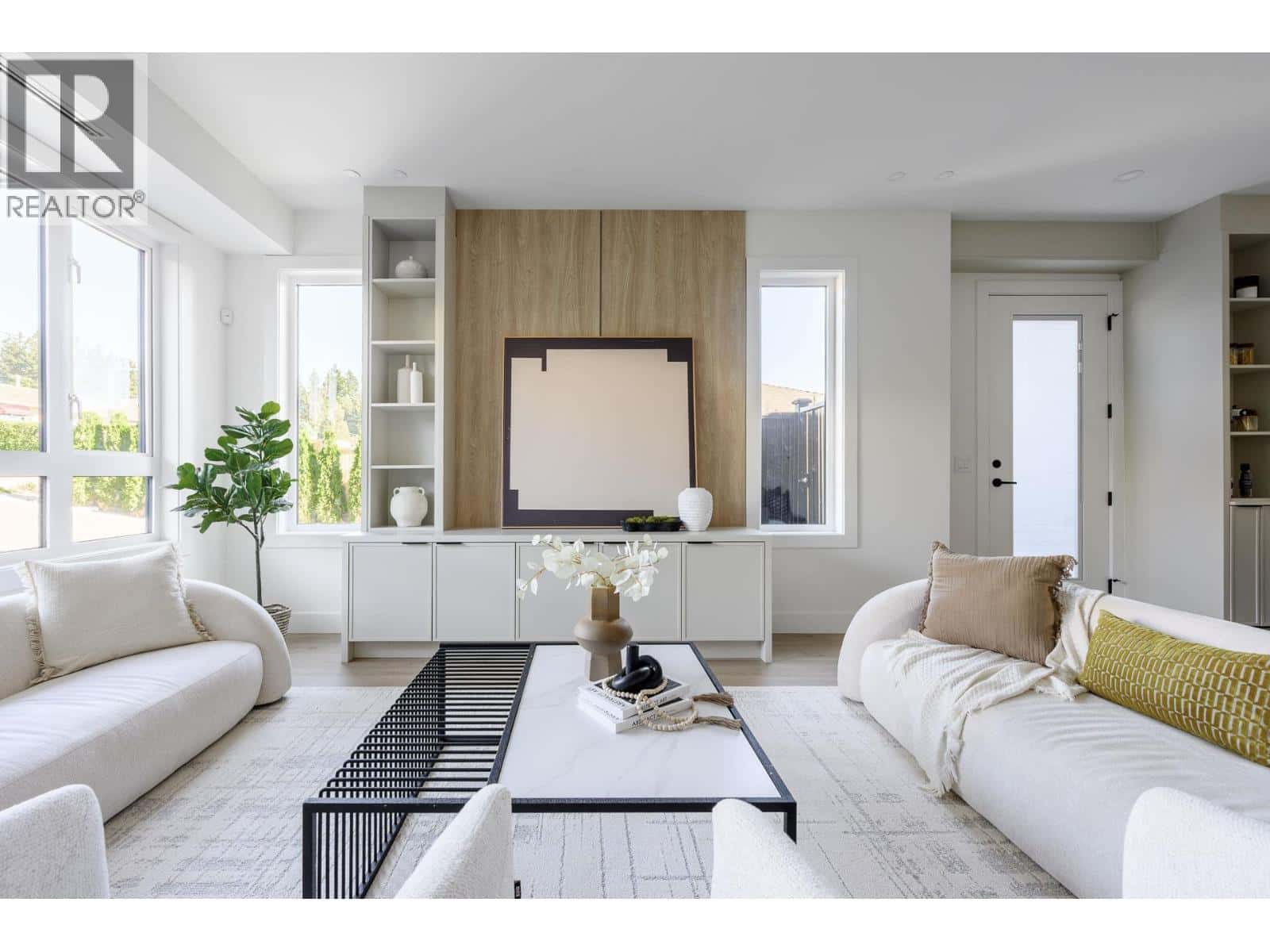 102 1132 MADORE AVENUE — Coquitlam, British Columbia - Photo 3 of 27