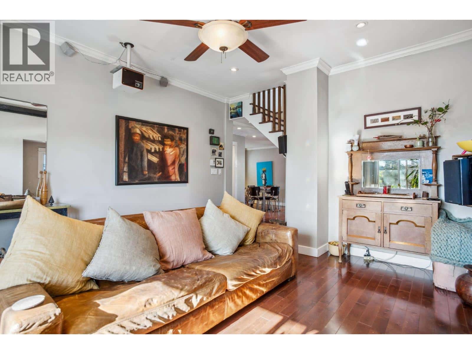 3617 ADANAC STREET — Vancouver, British Columbia - Photo 5 of 26