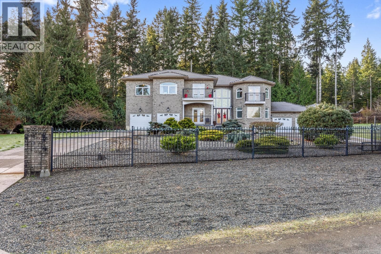 1781 Thurber Rd — Comox, British Columbia - Main photo