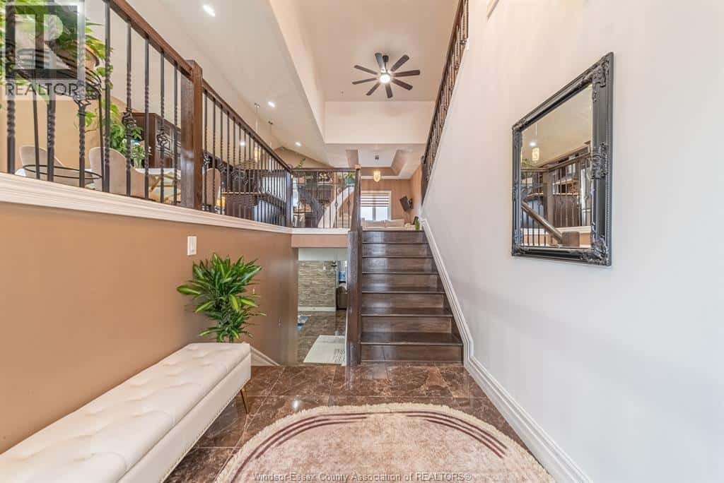 3078 TROUP CRESCENT — Windsor, Ontario - Photo 3 of 50