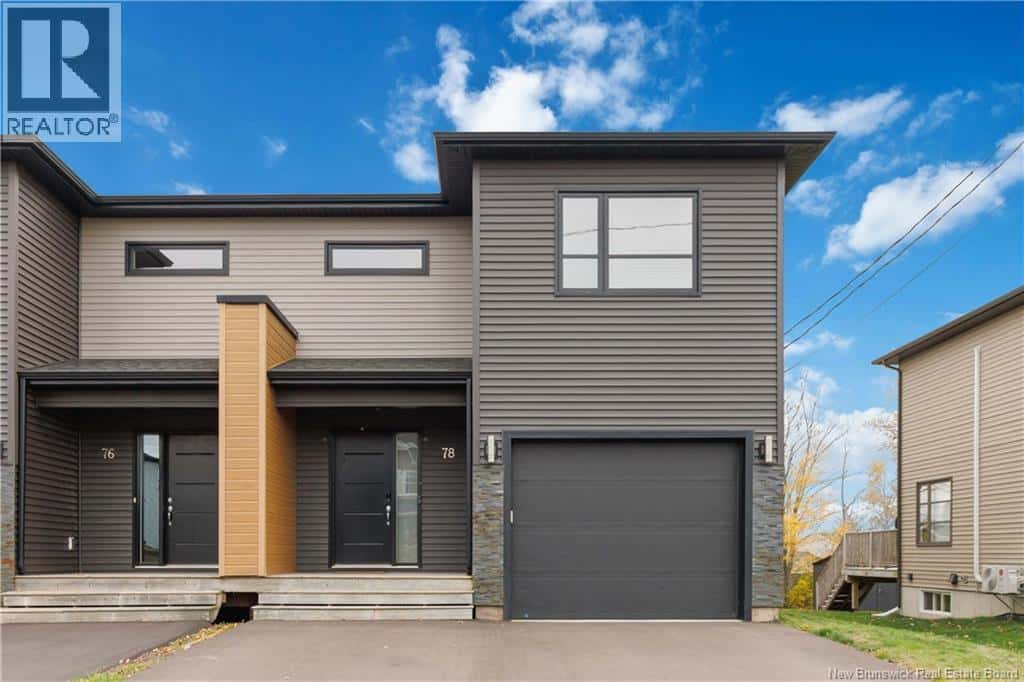 78 Francfort Crescent — Moncton, New Brunswick - Photo 2 of 31