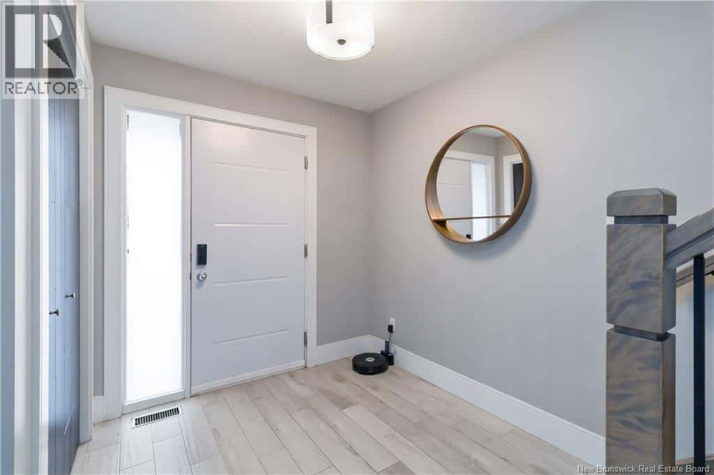 78 Francfort Crescent — Moncton, New Brunswick - Photo 4 of 31