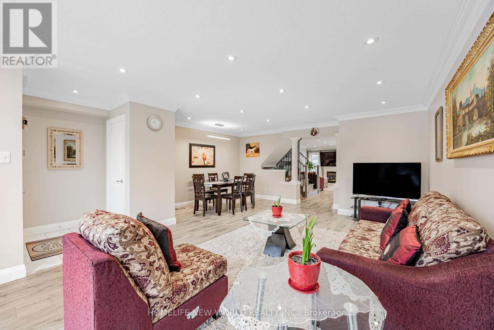 7 BATT CRESCENT S — Ajax (Northwest Ajax), Ontario - Photo 5 of 31