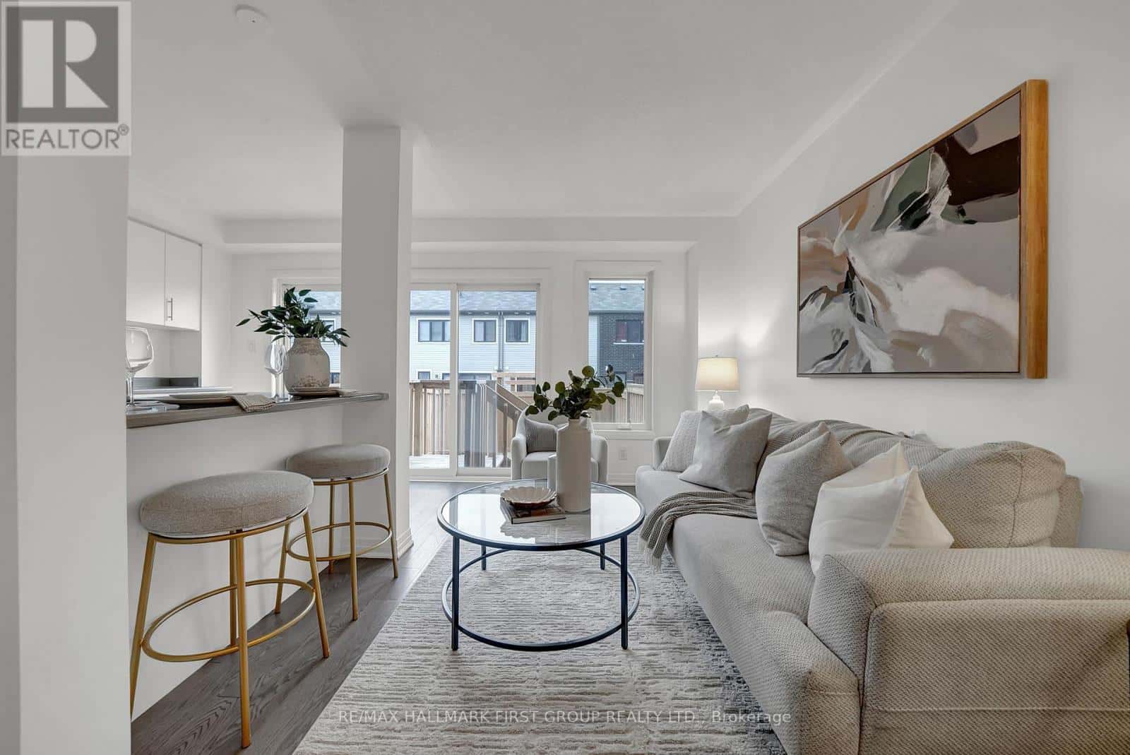 40 CASPIAN SQUARE — Clarington (Bowmanville), Ontario - Photo 4 of 26