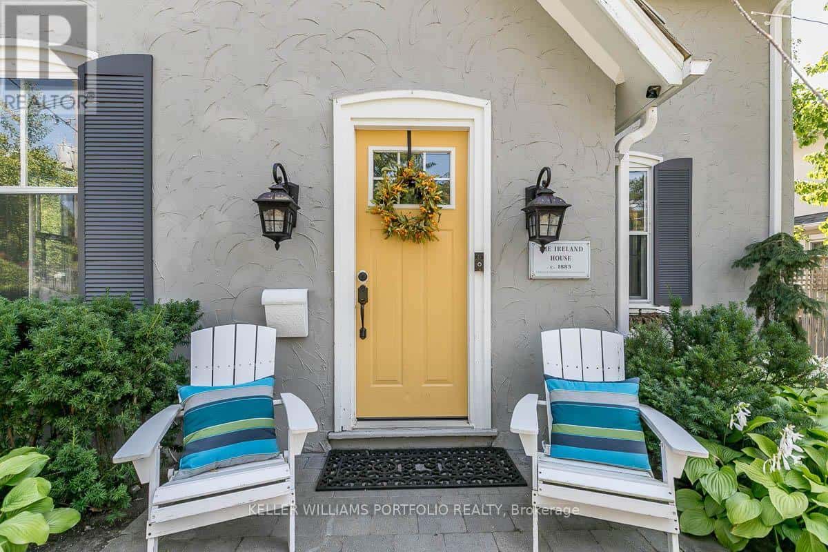 27 CATHERINE AVENUE — Aurora (Aurora Village), Ontario - Photo 3 of 41