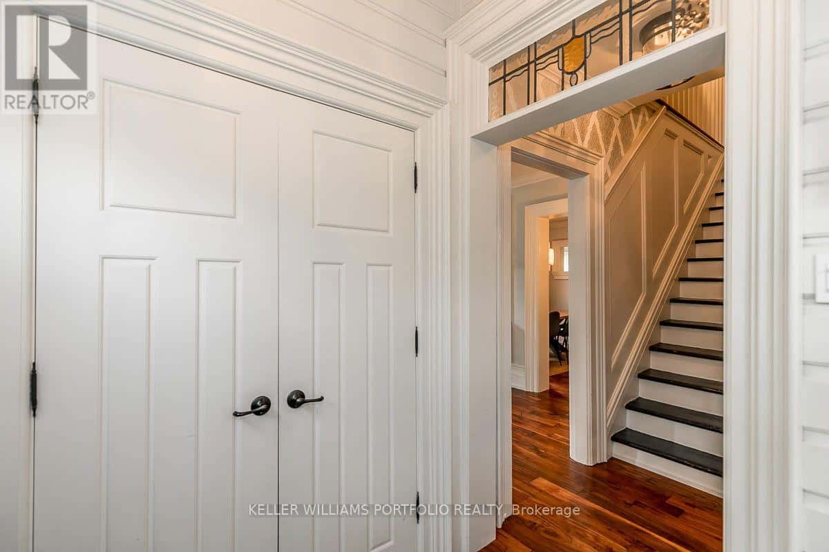 27 CATHERINE AVENUE — Aurora (Aurora Village), Ontario - Photo 5 of 41