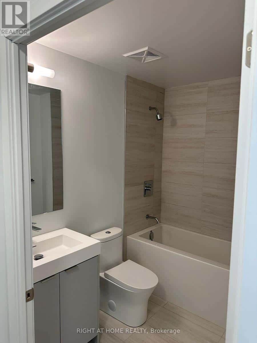 1232 - 498 CALDARI ROAD — Vaughan (Concord), Ontario - Photo 4 of 6