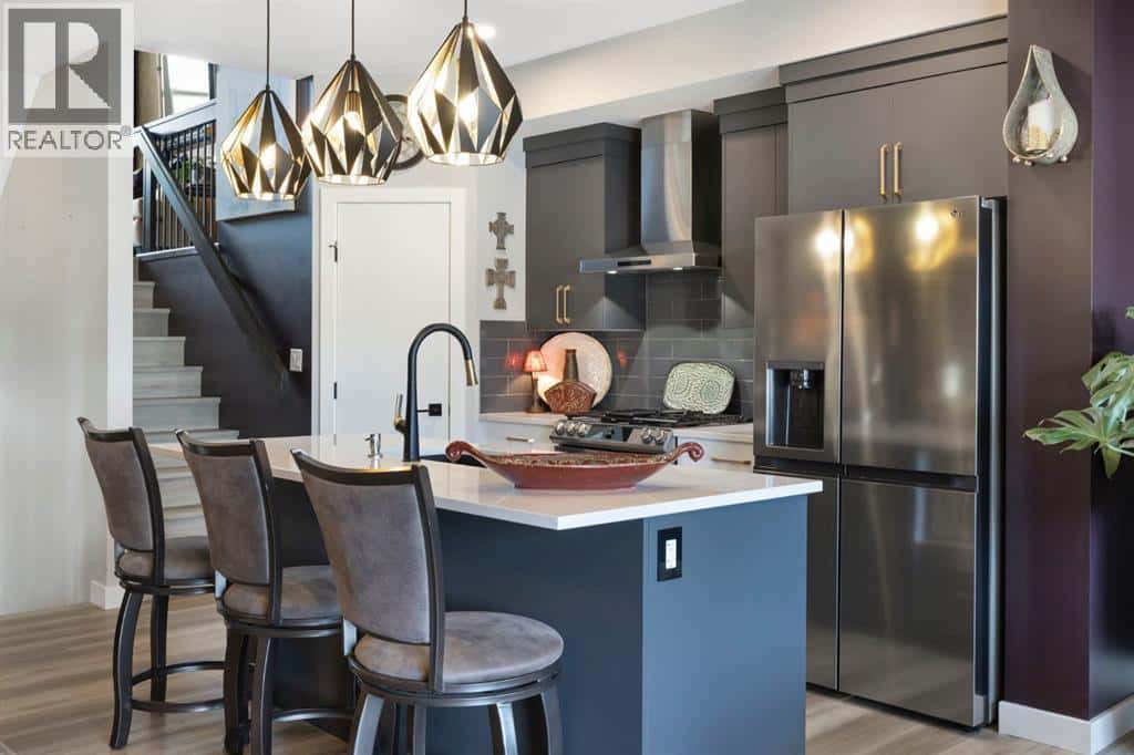 255 Heritage Heights — Cochrane, Alberta - Photo 5 of 44