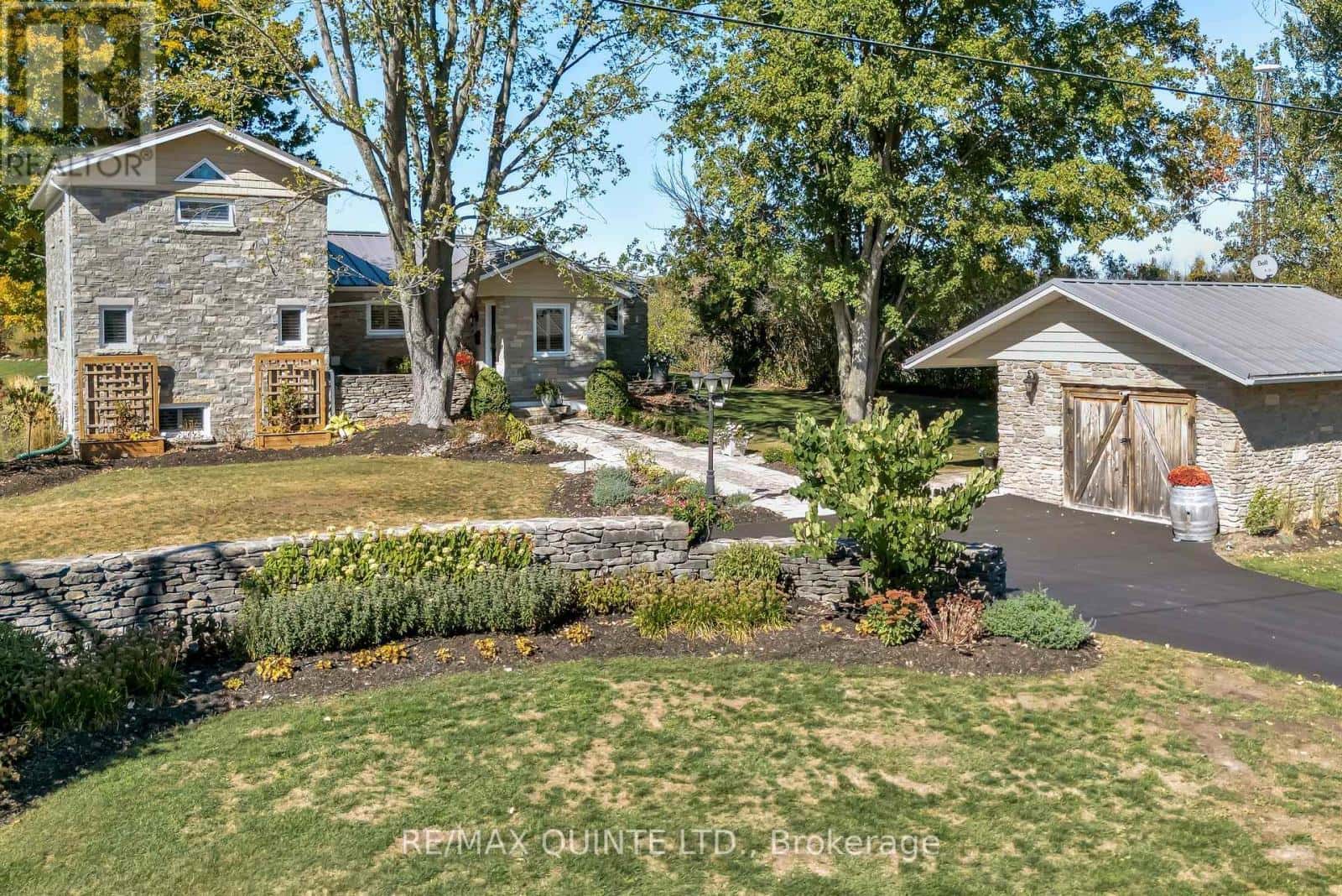 1245 MILLER ROAD — Prince Edward County (North Marysburg Ward), Ontario - Photo 3 of 50