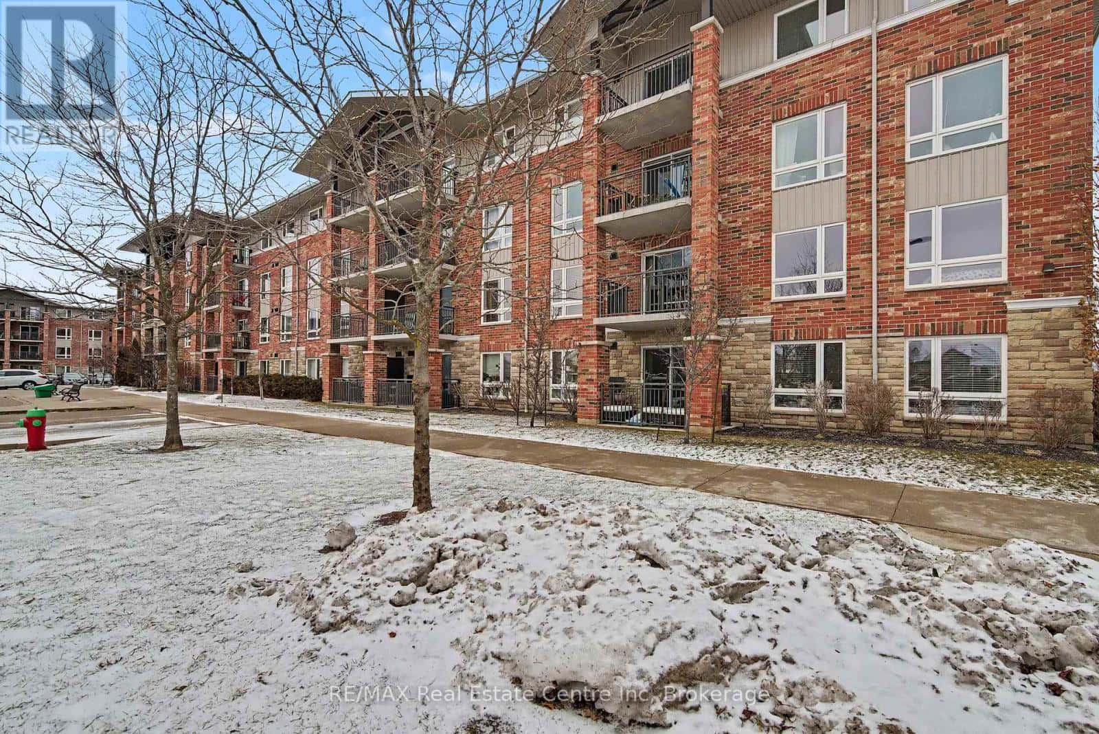 307 - 19 WATERFORD DRIVE — Guelph (Pineridge/Westminster Woods), Ontario - Photo 3 of 20