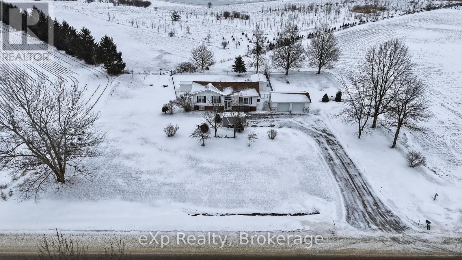 9825 WEST HERITAGE STREET — Minto, Ontario - Main photo